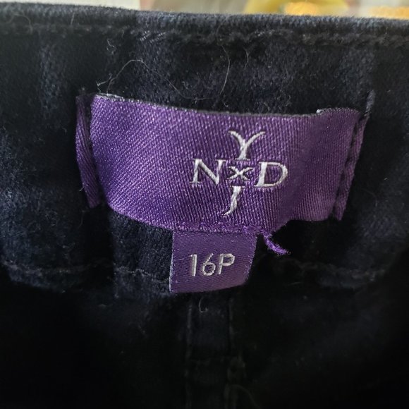 NYDJ 16P Petite Black Straight Leg with Lift/Tuck - Picture 3 of 6